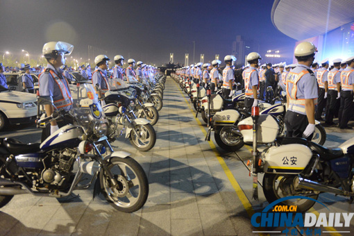 山西太原多警種103支巡邏隊(duì)24小時(shí)上路