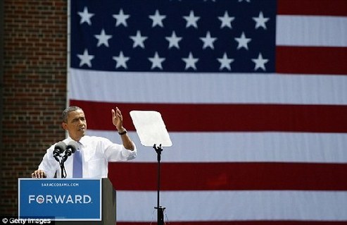 奧巴馬演講照片拍攝角度尷尬 被暗諷“光說(shuō)不練”