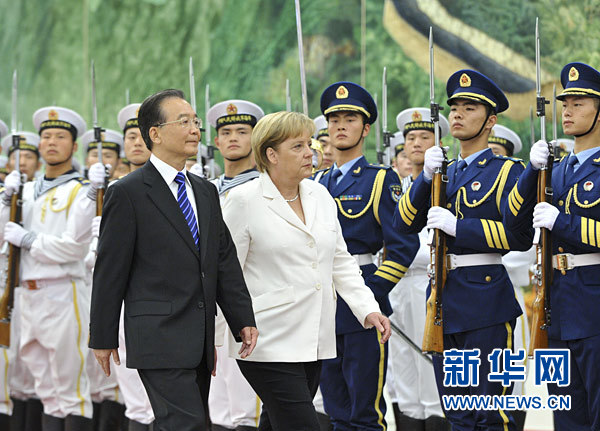 國務(wù)院總理溫家寶與德國總理默克爾舉行會(huì)談