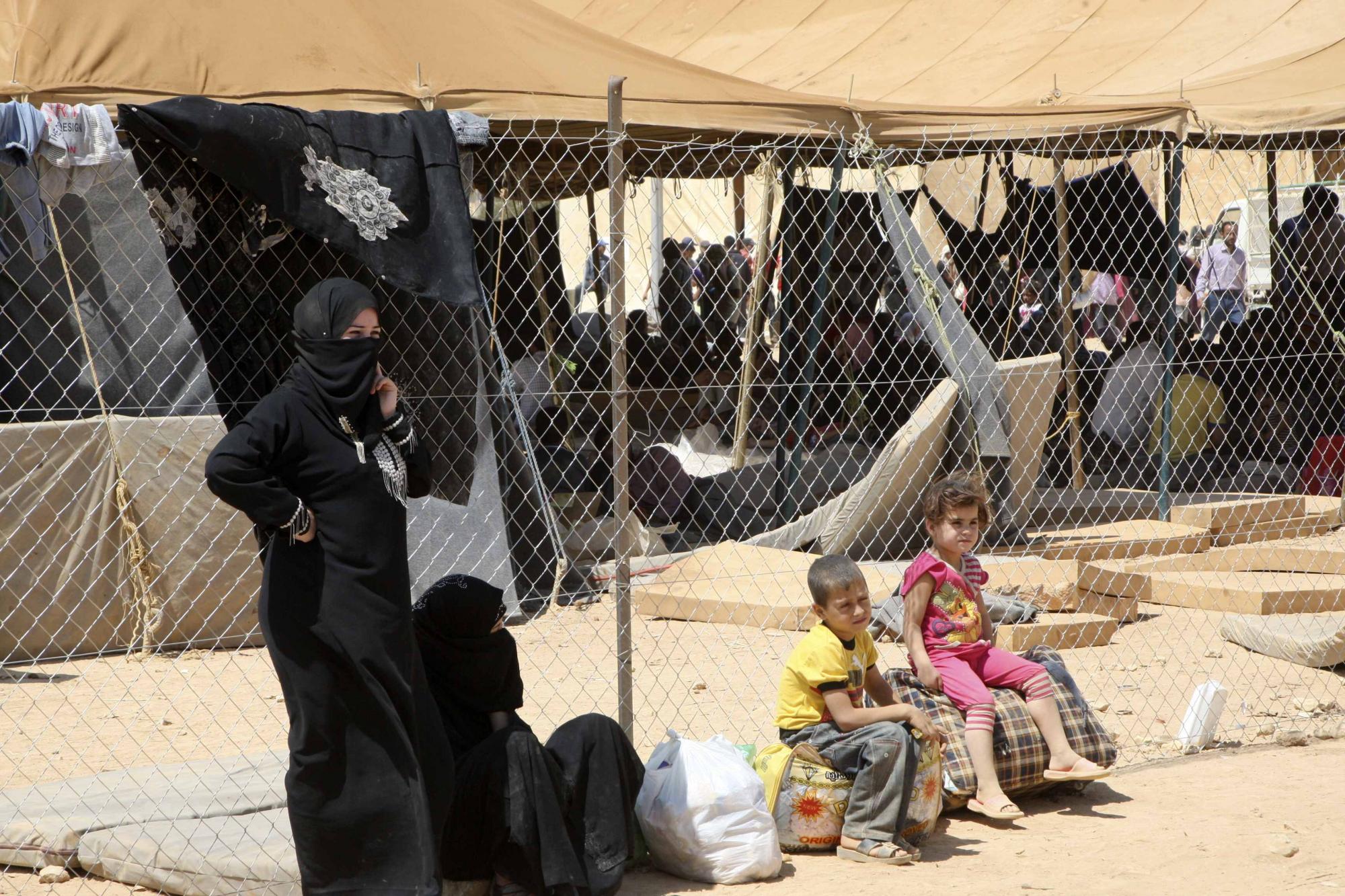 土耳其呼吁在敘利亞設(shè)緩沖區(qū) 穆爾西言論遭抗議、中國反對(duì)軍事干預(yù)