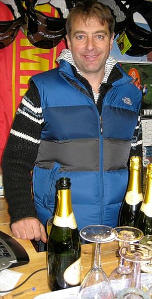 凱特購(gòu)物忘帶錢(qián)央求賒賬 店主不識(shí)王妃仁義應(yīng)允