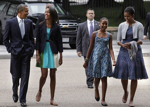 米歇爾籌備民主黨大會演講錯(cuò)過女兒開學(xué) 著裝難敲定