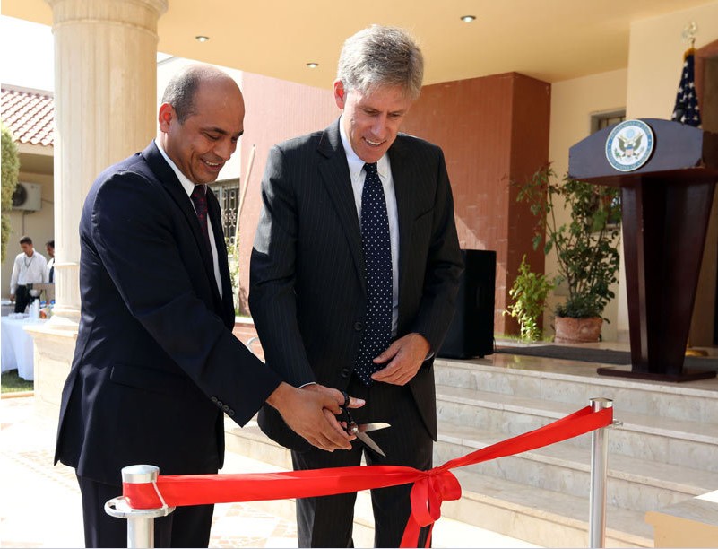 美國(guó)駐利比亞大使被炸身亡 官方稱(chēng)系“卡扎菲余孽”所為