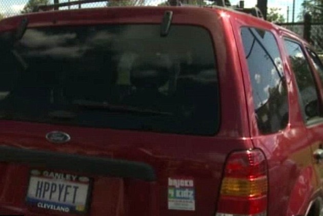 美國無臂女教師身殘志堅 用雙腳書寫自強(qiáng)人生