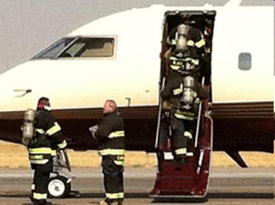 羅姆尼公布更多家庭稅務數(shù)據(jù) 妻子飛機空中冒煙緊急降落