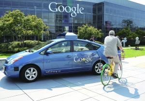 圖:美國加州準許無人駕駛汽車上路