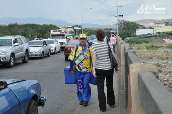 委內(nèi)瑞拉為?？偨y(tǒng)選舉投票安全關(guān)閉與鄰國邊境