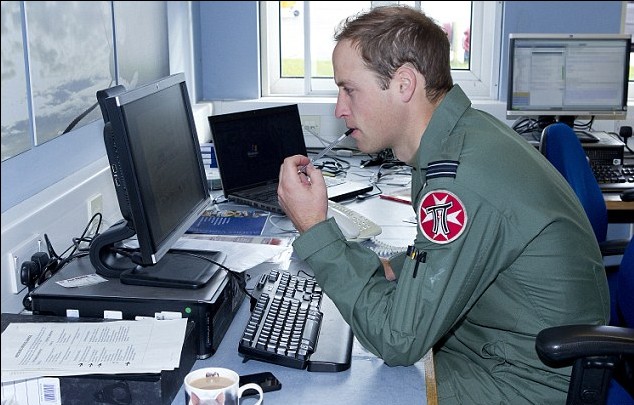 英王室網(wǎng)上曬王子軍營照忘記PS 軍事機(jī)密恐泄露