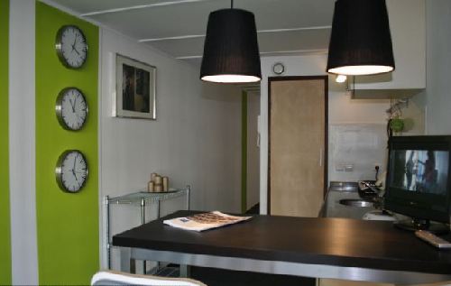 英國(guó)用集裝箱建廉價(jià)房幫助無(wú)家可歸者 集裝箱房項(xiàng)目在荷蘭已獲成功