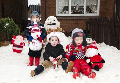蘇格蘭3歲男童幸運(yùn)中獎(jiǎng) 實(shí)現(xiàn)白色圣誕愿望