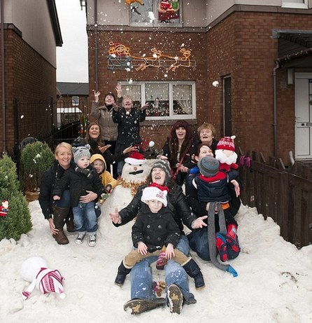 蘇格蘭3歲男童幸運(yùn)中獎(jiǎng) 實(shí)現(xiàn)白色圣誕愿望