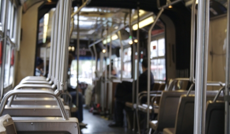 在公交車上秘密安裝“竊聽器” 美國(guó)政府被指欲加強(qiáng)對(duì)民眾監(jiān)控