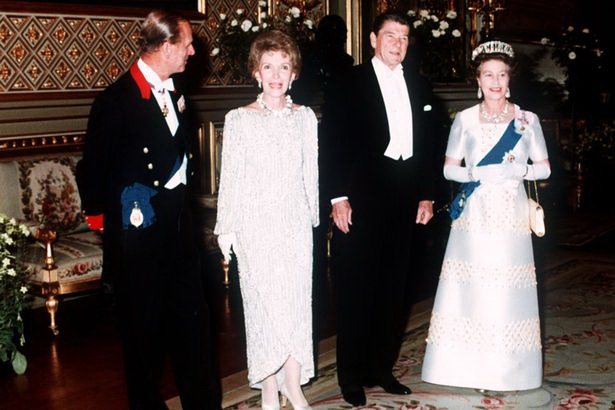 里根漠視英女王邀請險(xiǎn)釀大錯(cuò) 或與夫人篤信占星術(shù)有關(guān)