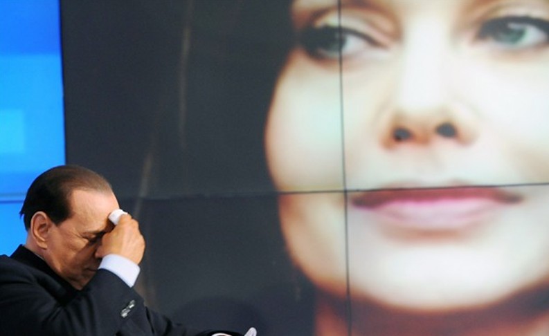 貝盧斯科尼離婚財(cái)產(chǎn)協(xié)議 日付前妻8萬英鎊換自由