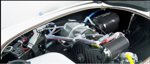 半小時(shí)穿越英吉利海峽！新型噴氣沖浪板掀熱潮