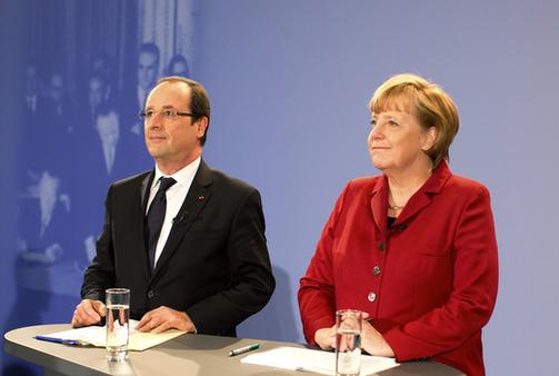 圖:德法兩國慶“金婚” 默克爾奧朗德“秀恩愛”