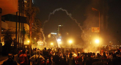 穆爾西宣布埃及三地進入緊急狀態(tài) 呼吁舉行對話