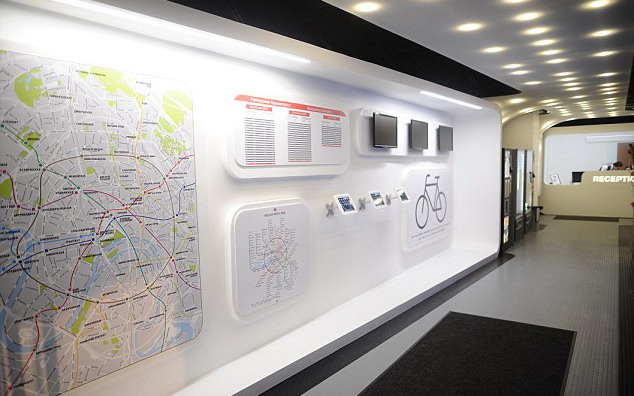 莫斯科首家膠囊旅館開業(yè) 麻雀雖小五臟俱全獲青睞