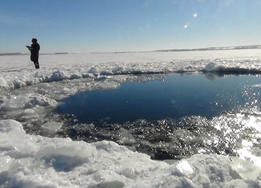 隕石砸出直徑8米冰洞 俄羅斯否認(rèn)軍方試圖攔截