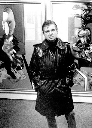 廢棄畫(huà)布背面藏英國(guó)大師培根作品 寥寥幾筆竟拍出20萬(wàn)英鎊