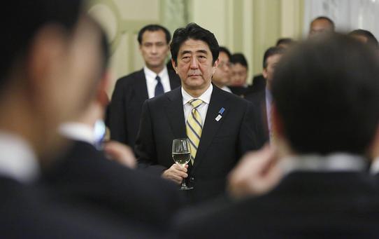 安倍與奧巴馬首次會晤 稱無意激化中日領(lǐng)土爭端