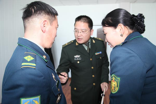 記者手記:難以忘卻的蛇年新春