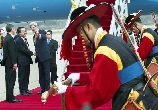 港媒:憂“離久情疏” 克里訪華或釋積極信號