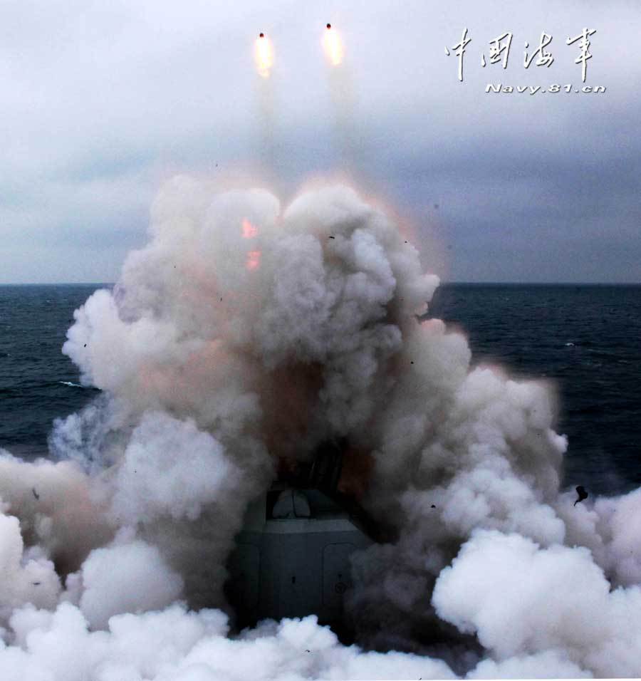 中國海軍特混編隊在東海訓(xùn)練海空作戰(zhàn)