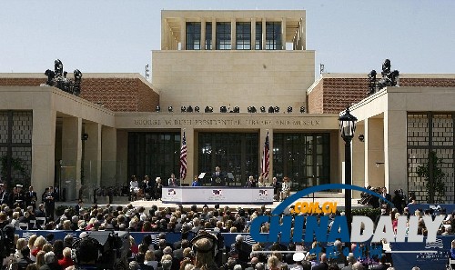 小布什圖書館落成五總統(tǒng)聚首 其母不愿次子當總統(tǒng)
