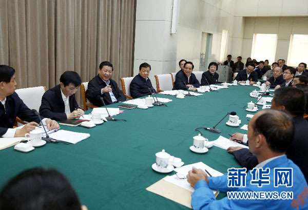 總書記同我們共話中國夢 習近平同全國勞模代表座談側(cè)記