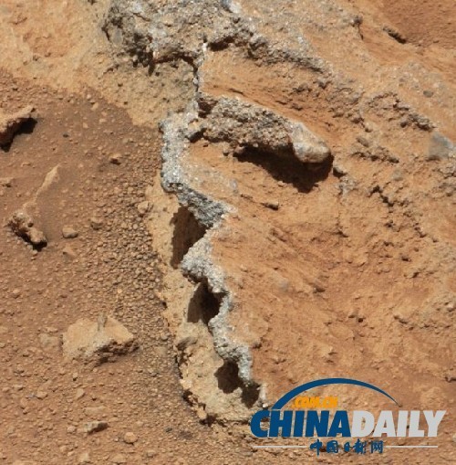 “好奇號(hào)”發(fā)現(xiàn)光滑鵝卵石 或證明火星曾存在河流