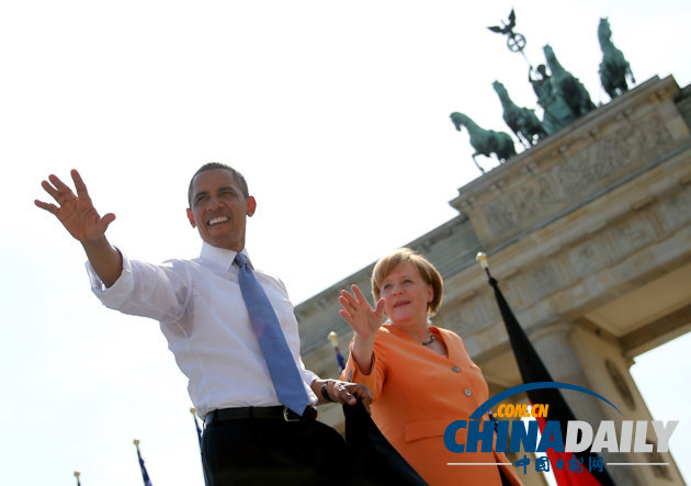 奧巴馬柏林演講呼吁削減戰(zhàn)略核武 女權(quán)運(yùn)動者半裸示威求助