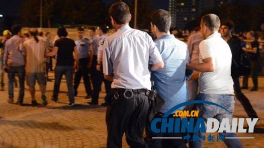 伊斯坦布爾市長(zhǎng)呼吁停止示威 否則申奧希望毀于一旦