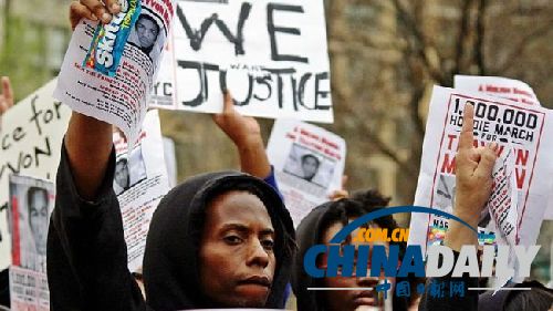 民調(diào):絕大多數(shù)黑人認(rèn)為齊默爾曼無(wú)罪獲釋裁定有誤