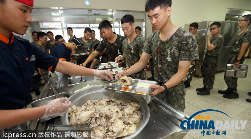 美味大補超幸福！韓國陸軍訓(xùn)練食譜加入鮑魚參雞湯