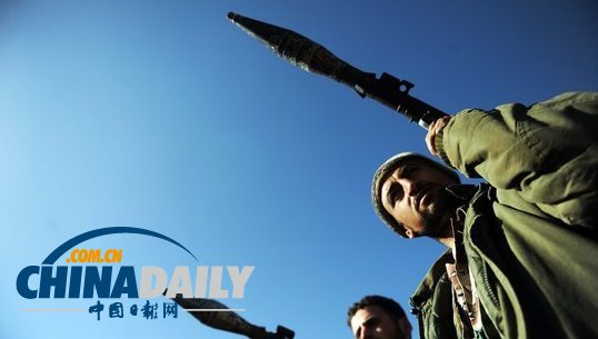 敘反對派領(lǐng)導(dǎo)人將會見奧朗德 擬尋求法國武器援助