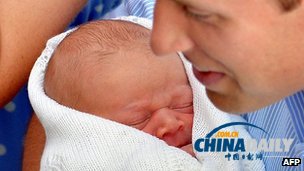 哈里王子稱他的責(zé)任是逗喬治小王子開心