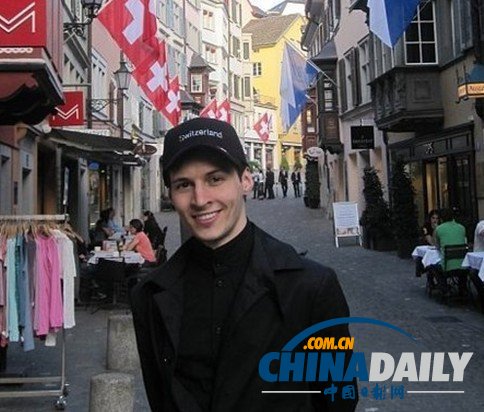 斯諾登收到俄網(wǎng)站工作邀請(qǐng) 盼與親人團(tuán)聚安全仍堪憂