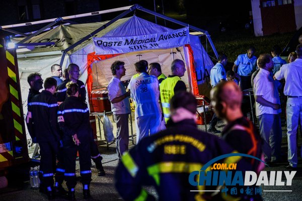 法國(guó)東南部一養(yǎng)老院大樓起火 3人死亡