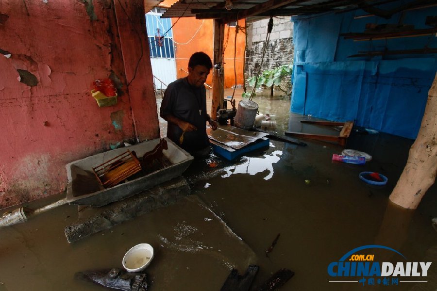 熱帶風暴登陸墨西哥致至少13死（高清大圖）