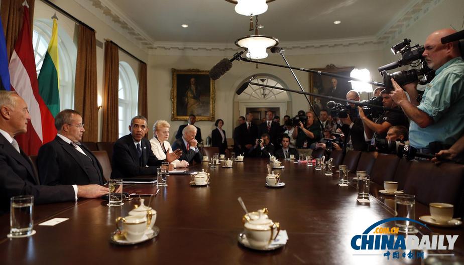 奧巴馬白宮戰(zhàn)情室召開(kāi)安全會(huì)議 討論敘利亞局勢(shì)（高清組圖）