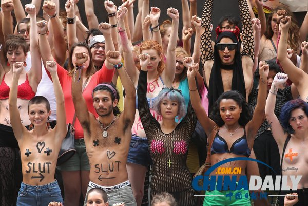 芝加哥:“蕩婦游行”呼吁反對性侵犯罪