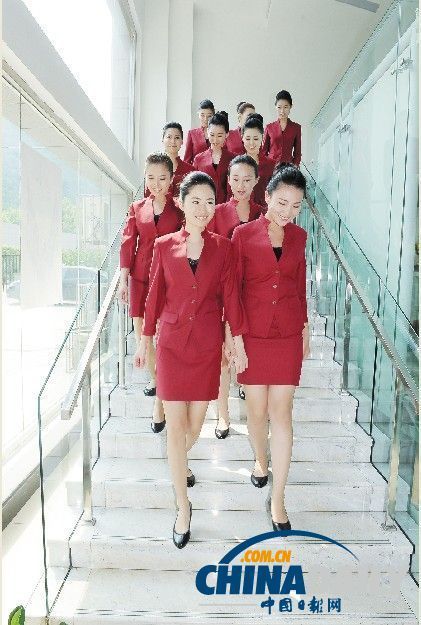 2013年夏季達沃斯論壇禮儀志愿者造型出爐(圖)