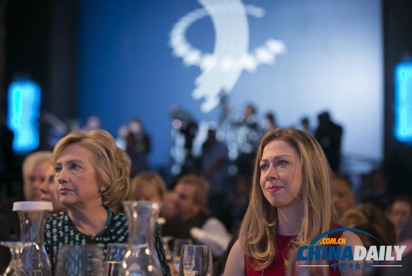 2013克林頓全球倡議大會舉行 切爾西助陣與玩偶對話