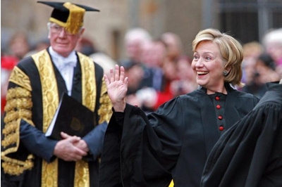 希拉里漏口風暗示參加2016年總統(tǒng)大選