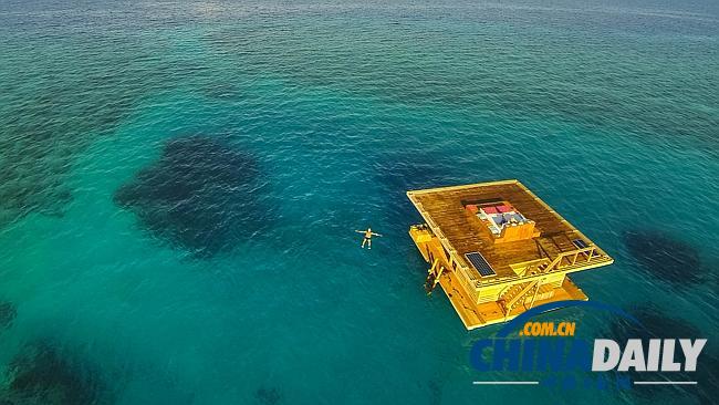 與魚共舞 非洲第一家水下酒店客房開(kāi)張