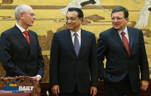 李克強與歐盟領(lǐng)導(dǎo)人共同會見記者 介紹第十六次中國歐盟領(lǐng)導(dǎo)人會晤成果