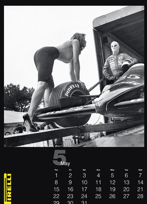 日期驚人一致！意公司發(fā)布1986年性感舊日歷