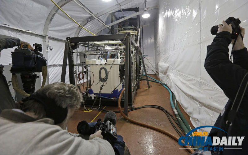 敘利亞化學(xué)武器將被運(yùn)到美國(guó)海軍艦只海上銷(xiāo)毀