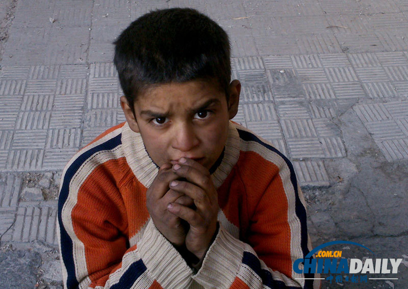 敘利亞禁止運(yùn)食物進(jìn)入巴勒斯坦難民營(yíng) 十余人餓死